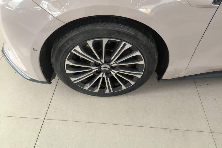 Used Nio ET5 2022 75 kWh Exterior 1