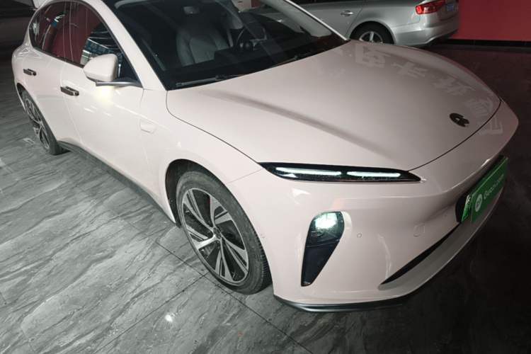 Used Nio ET5 2022 75 kWh Exterior 1