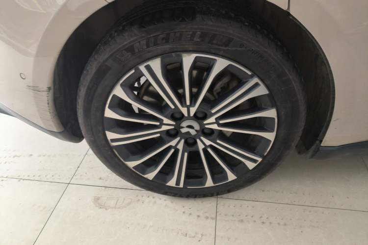 Used Nio ET5 2022 75 kWh Exterior 2