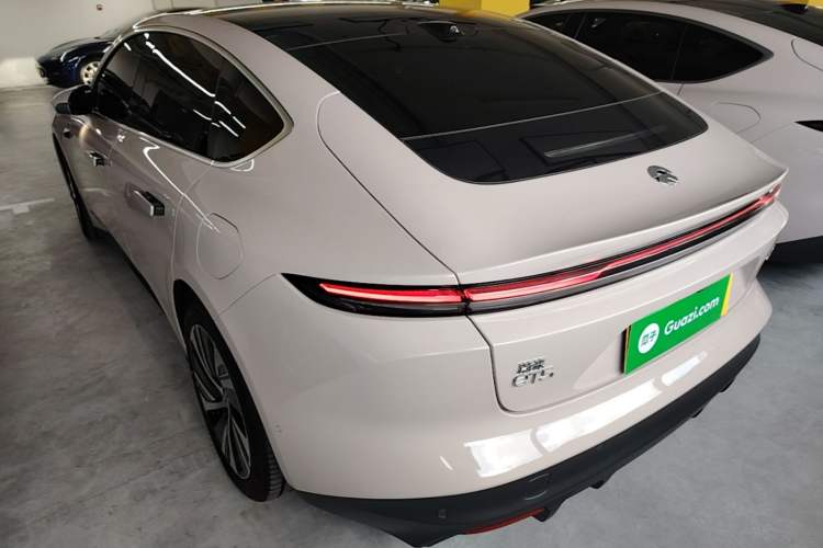 Used Nio ET5 2022 75 kWh Exterior 2