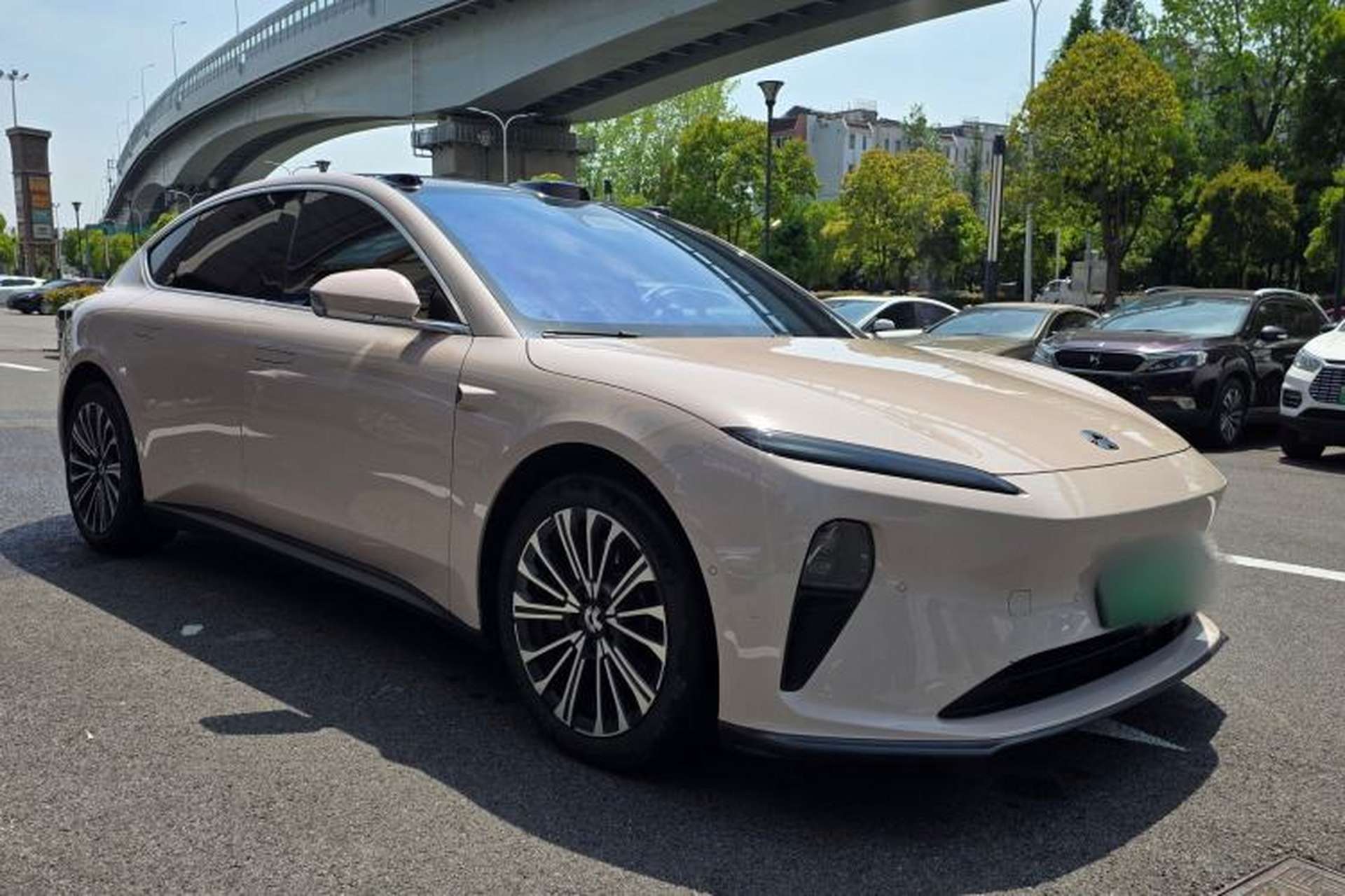 Used Nio ET5 2022 75 kWh Exterior 2