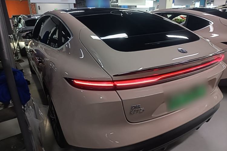 Used Nio ET5 2022 75 kWh Exterior 2