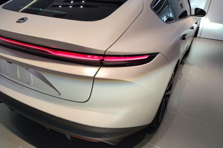 Used Nio ET5 2022 75 kWh Exterior 3