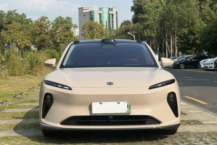 Used Nio ET5 2022 75 kWh Exterior 3