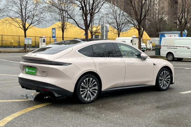 Used Nio ET5 2022 75 kWh Exterior 4