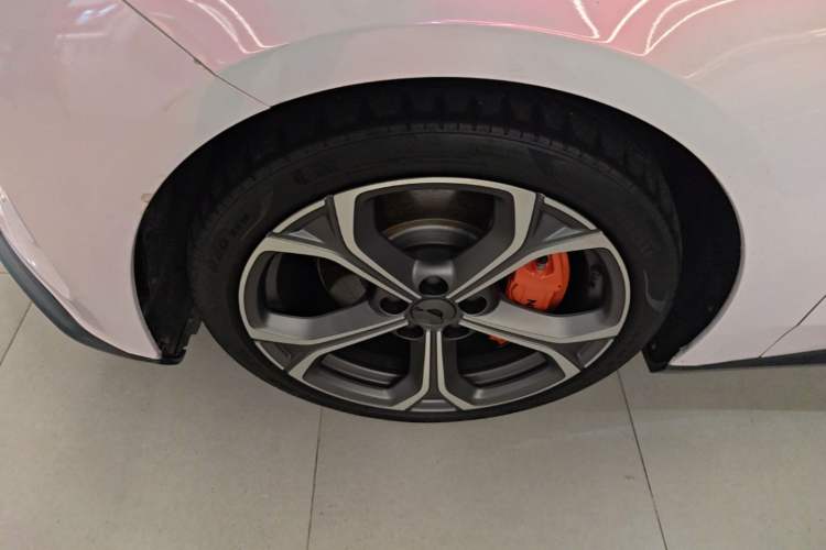 Used Nio ET5 2022 75 kWh Exterior 4