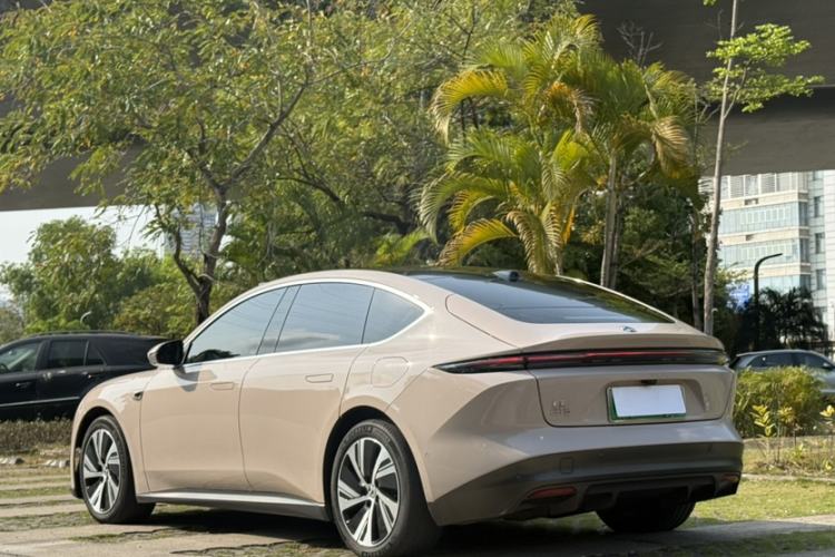 Used Nio ET5 2022 75 kWh Exterior 4