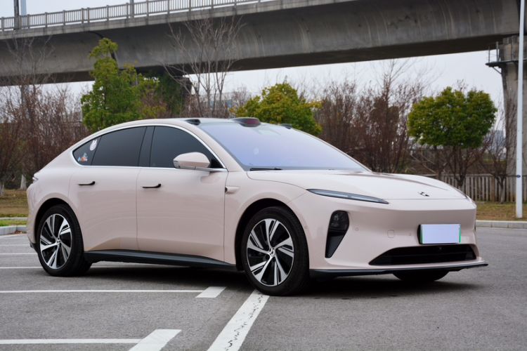 Used Nio ET5 2022 75 kWh Exterior 6