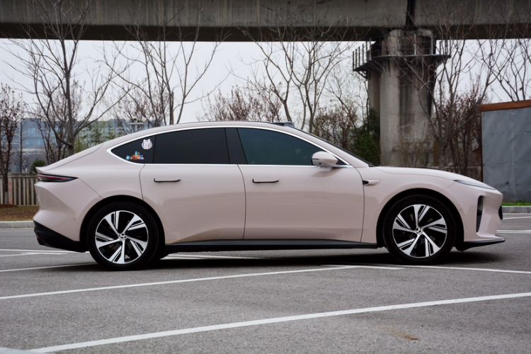 Used Nio ET5 2022 75 kWh Exterior 7