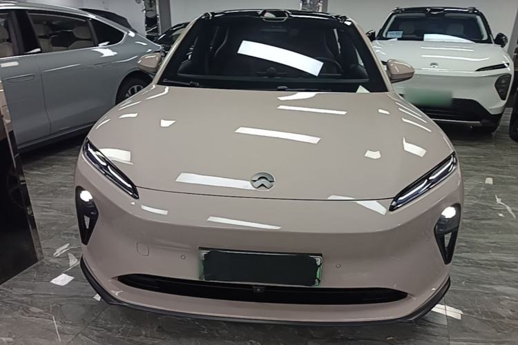 Used Nio ET5 2022 75 kWh Front