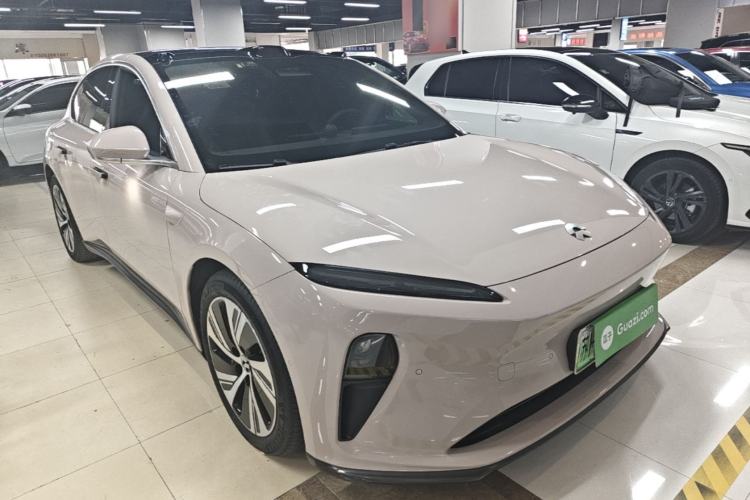 Used Nio ET5 2022 75 kWh Front Right 45 Deg