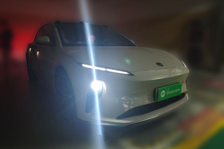 Used Nio ET5 2022 100 kWh Front Right 45 Deg