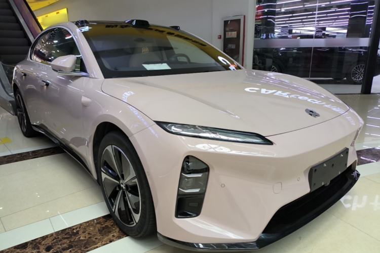 Used Nio ET5 2022 75 kWh Front Right 45 Deg
