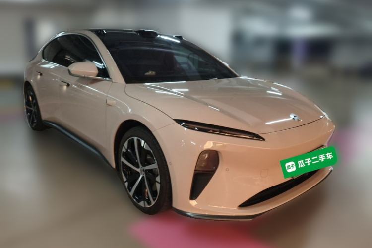 Used Nio ET5 2022 75 kWh Front Right 45 Deg