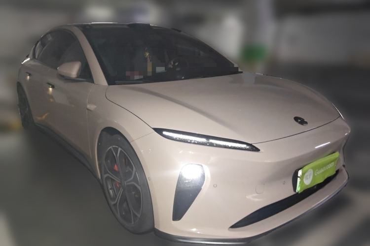 Used Nio ET5 2022 100 kWh Front Right 45 Deg