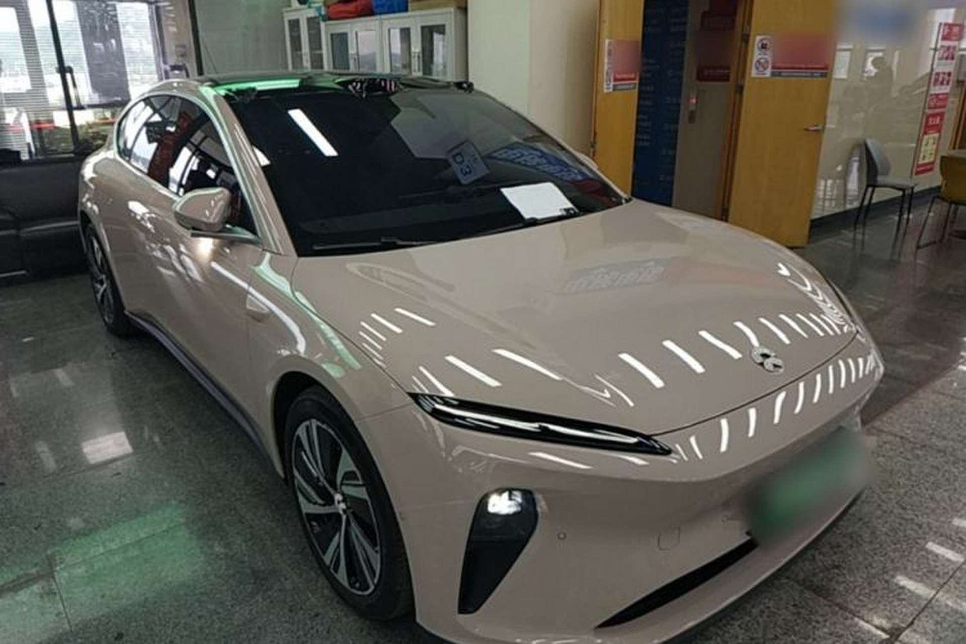 Used Nio ET5 2022 75 kWh Front Right 45 Deg