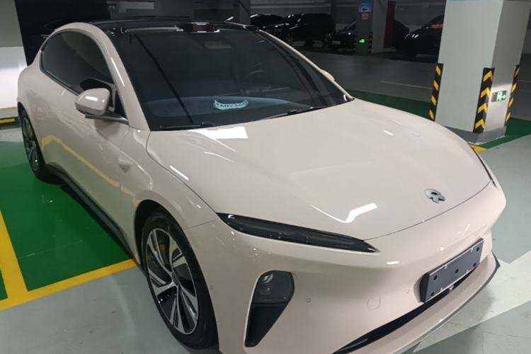 Used Nio ET5 2022 75 kWh Front Right 45 Deg