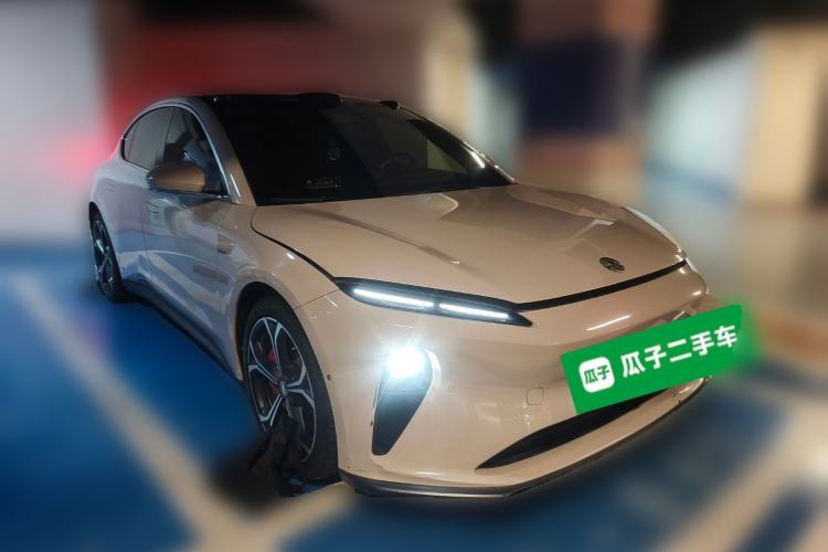 Used Nio ET5 2022 75 kWh Front Right 45 Deg