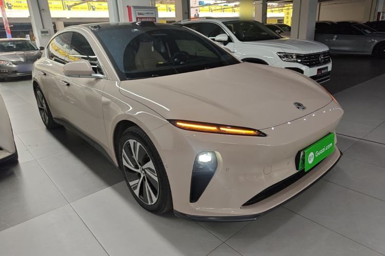 Used Nio ET5 2022 75 kWh Front Right 45 Deg