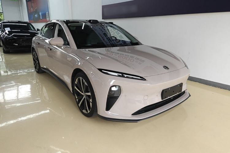 Used Nio ET5 2022 75 kWh Front Right 45 Deg