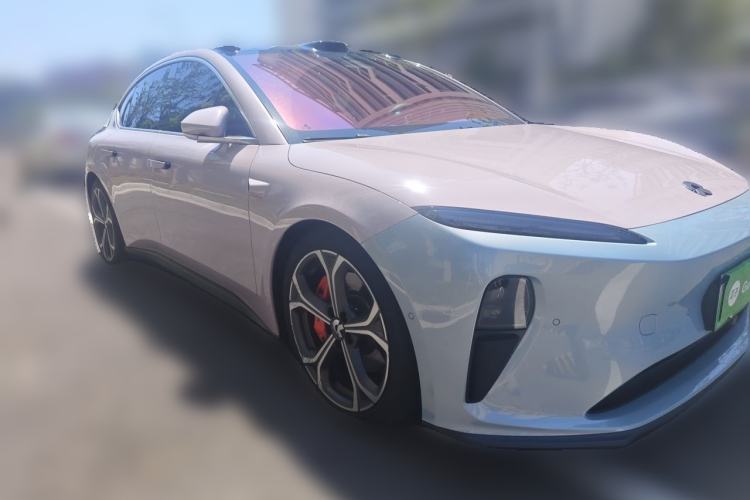 Used Nio ET5 2022 75 kWh Front Right 45 Deg