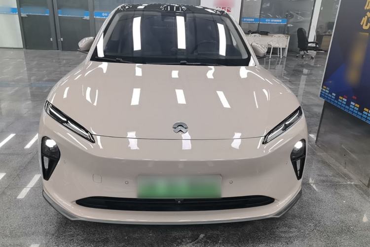 Used Nio ET5 2022 75 kWh Front