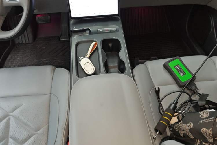 Used Nio ET5 2022 75 kWh Gear Lever