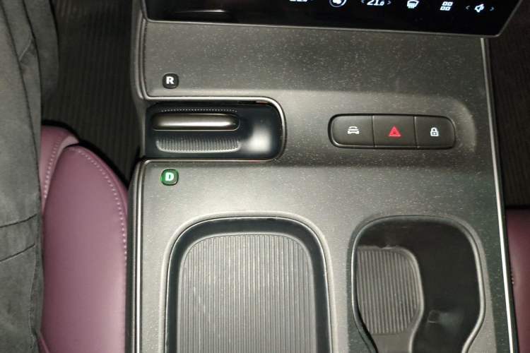 Used Nio ET5 2022 75 kWh Gear Lever
