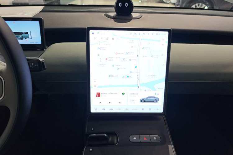 Used Nio ET5 2022 75 kWh Audio And AC Panel