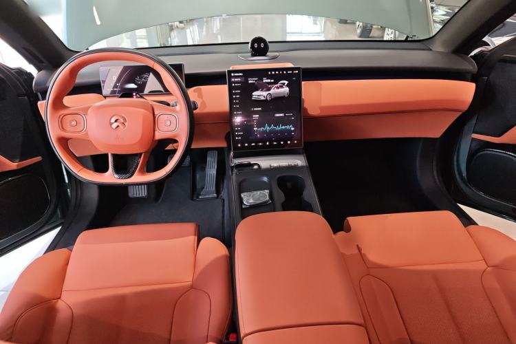 Used Nio ET5 2022 75 kWh Center Console