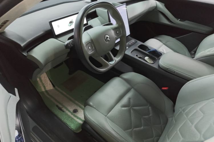 Used Nio ET5 2022 75 kWh Driver Seat