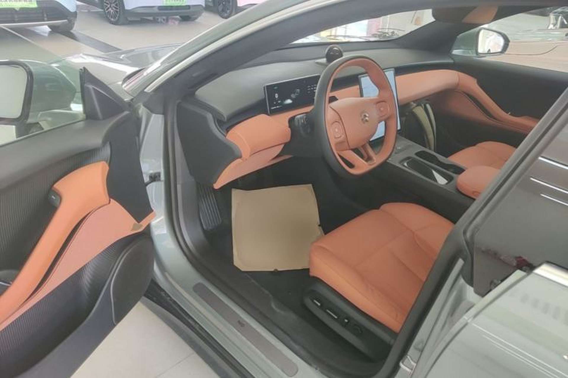 Used Nio ET5 2022 75 kWh Driver Seat