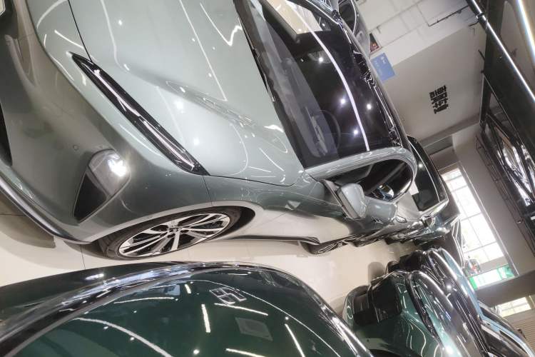 Used Nio ET5 2022 75 kWh Exterior 3