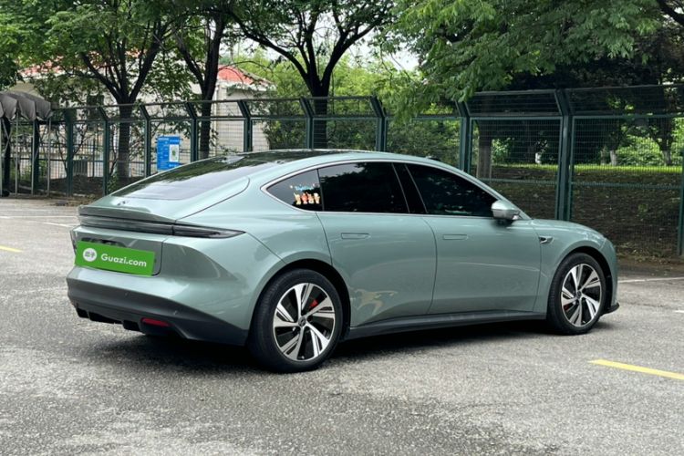 Used Nio ET5 2022 75 kWh Exterior 4