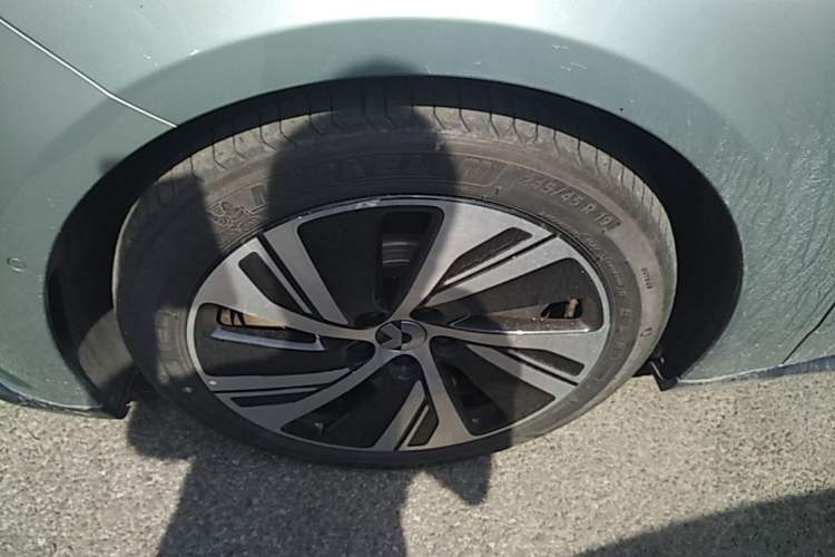 Used Nio ET5 2022 75 kWh Exterior 4
