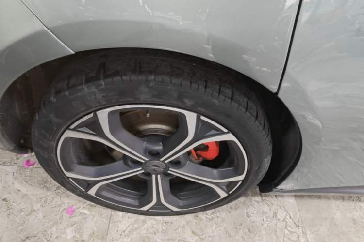 Used Nio ET5 2022 75 kWh Exterior 5