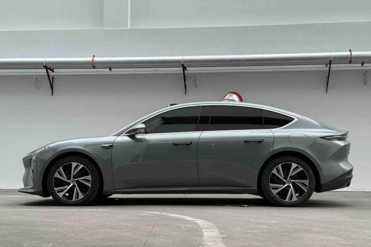 Used Nio ET5 2022 75 kWh Exterior 5