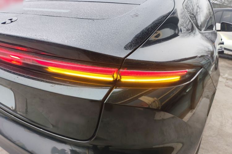 Used Nio ET5 2022 75 kWh Exterior 6