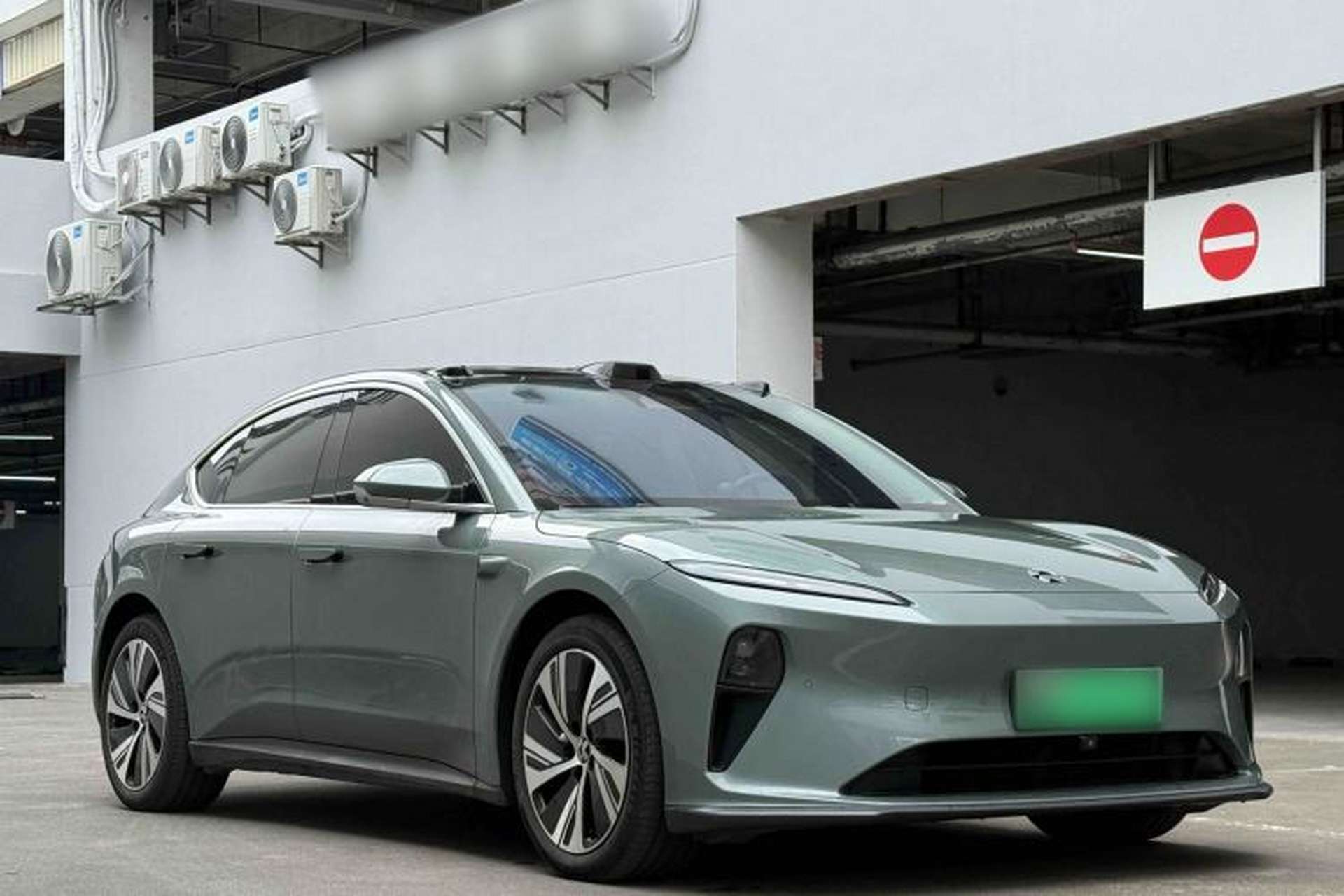 Used Nio ET5 2022 75 kWh Exterior 6