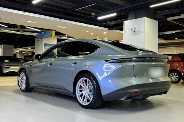 Used Nio ET5 2022 75 kWh Exterior 6