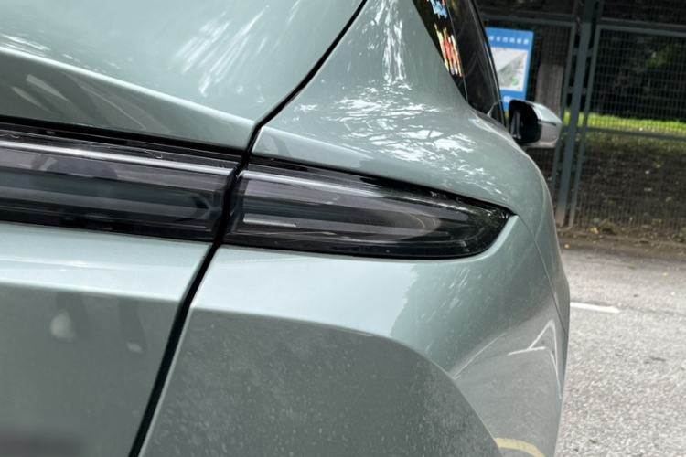 Used Nio ET5 2022 75 kWh Exterior 8