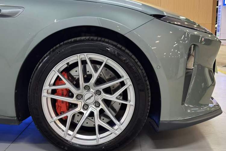Used Nio ET5 2022 75 kWh Exterior 9