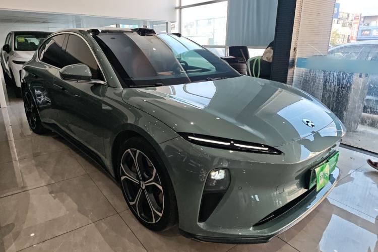 Used Nio ET5 2022 75 kWh Front Right 45 Deg