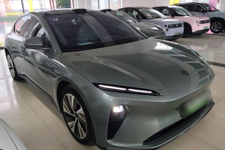 Used Nio ET5 2022 75 kWh Front Right 45 Deg