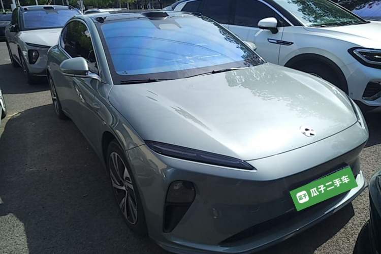 Used Nio ET5 2022 75 kWh Front Right 45 Deg
