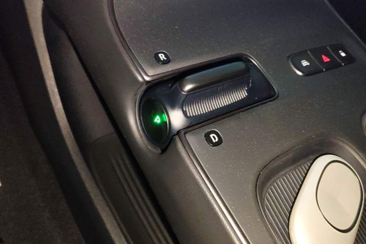Used Nio ET5 2022 75 kWh Gear Lever