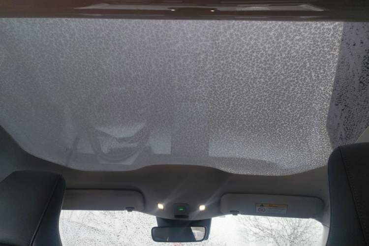 Used Nio ET5 2022 75 kWh Headliner