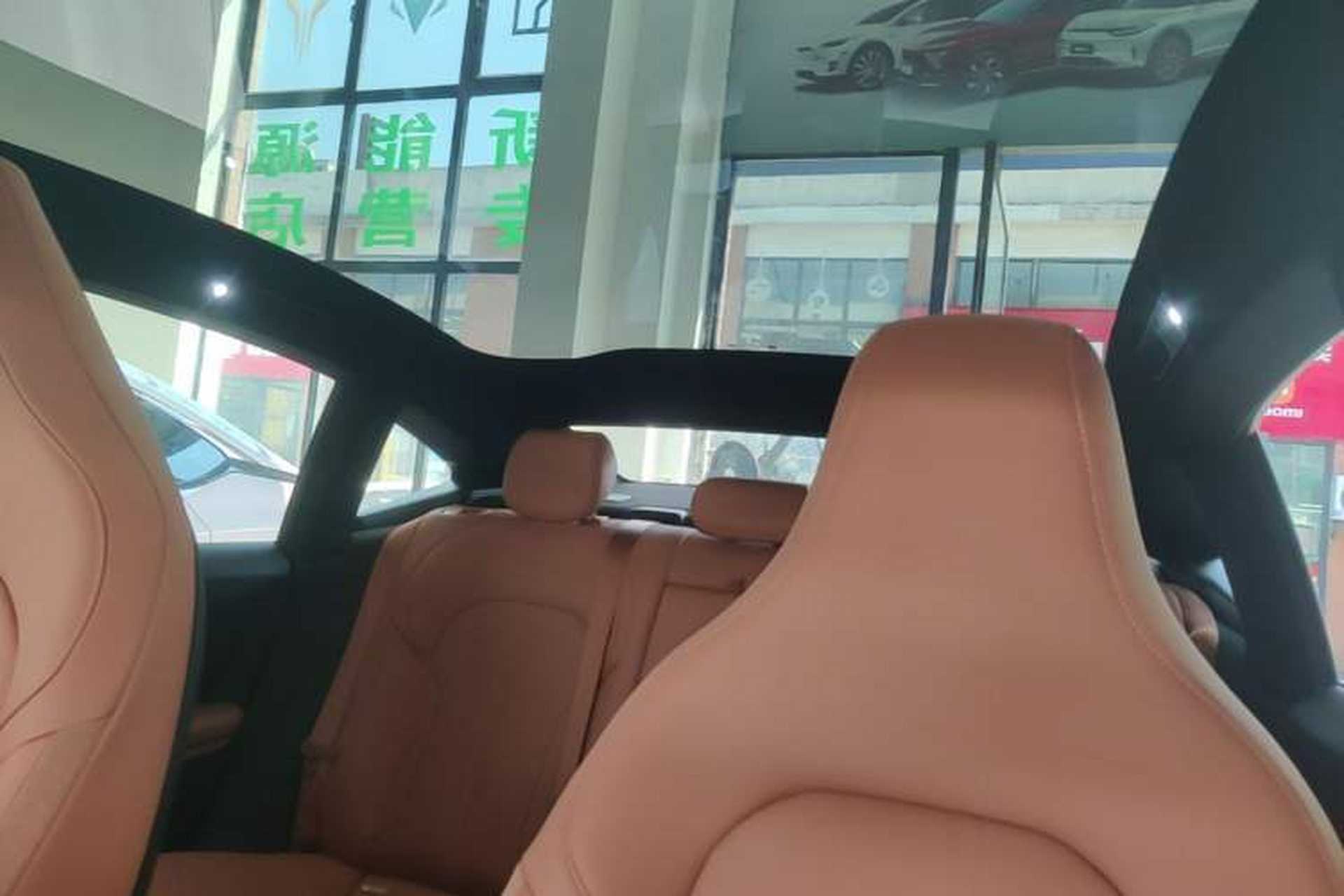 Used Nio ET5 2022 75 kWh Headliner