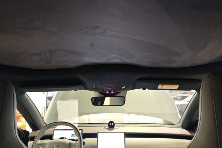 Used Nio ET5 2022 75 kWh Headliner