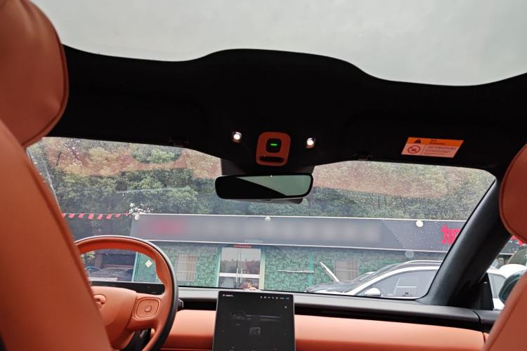 Used Nio ET5 2022 75 kWh Headliner
